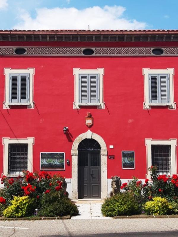 Fondazione Entrata Lato stazione FFSS